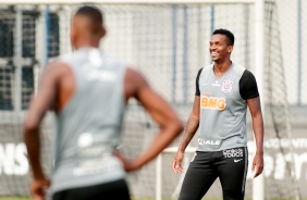 J no ltimo treino do Corinthians antes do jogo contra o Athletico-PR