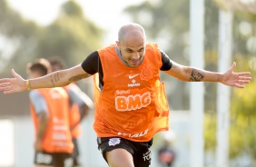 Lateral Fbio Santos no ltimo treino do Corinthians antes do jogo contra o Athletico-PR
