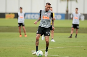Luan na atividade da manhã desta segunda-feira no CT Dr Joaquim Grava