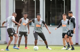 Marllon, Jonathan Cafú, Jô, Ramiro, Camacho no treino da manhã desta segunda-feira no CT Dr. Joaquim
