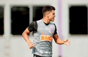 Rony no ltimo treino do Corinthians antes do jogo contra o Athletico-PR