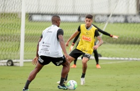 Xavier e Gabriel Pereira na atividade da manh desta segunda-feira no CT Dr Joaquim Grava