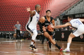 Pinheiros 67x98 Corinthians no Ginsio Poliesportivo Wlamir Marques pelo 2 turno do NBB 2020/21