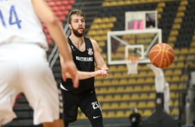 Pinheiros 67x98 Corinthians no Ginsio Poliesportivo Wlamir Marques pelo 2 turno do NBB 2020/21