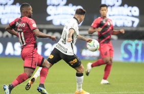 Gustavo Silva na partida entre Corinthians e Athletico, nesta quarta-feira na Neo Qumica Arena