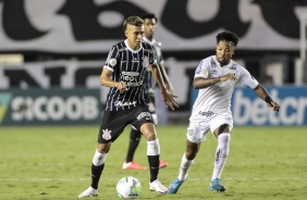 Cantillo durante partida entre Corinthians e Santos, na Vila Belmiro, pelo Brasileirão