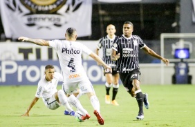 Atacante Lo Natel no jogo contra o Santos, pelo Campeonato Brasileiro 2020, na Vila Belmiro