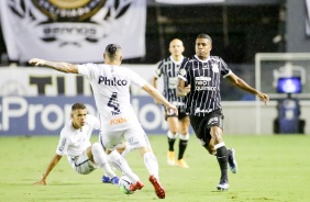 Atacante Léo Natel no jogo contra o Santos, pelo Campeonato Brasileiro 2020, na Vila Belmiro
