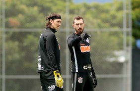 Cássio e Walter no penúltimo treino antes do duelo contra o Santos, pelo Brasileiro 2020