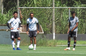 Fabrcio Oya, Felipe Torres e Wendell durante jogo-treino entre as equipes Sub-20 e Sub-23