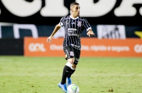 Gabriel durante partida entre Corinthians e Santos, na Vila Belmiro, pelo Brasileirão