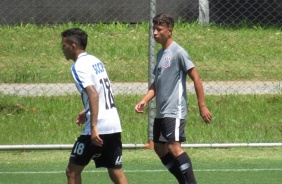 Keven Vinicius durante jogo-treino entre os times Sub-20 e Sub-23 do Corinthians, no CT da base