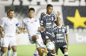 Léo Natel no jogo contra o Santos, pelo Campeonato Brasileiro 2020, na Vila Belmiro