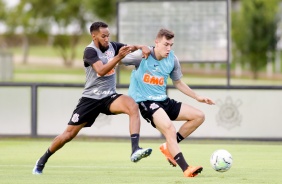 Everaldo e Lucas Piton na atividade da tarde desta terça-feira no CT Dr. Joaquim Grava