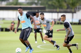 Jô e Luan na atividade da tarde desta terça-feira no CT Dr. Joaquim Grava