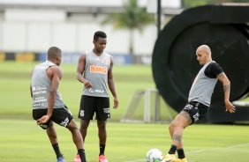 Juan Cazares, Fábio Santos na atividade da tarde desta terça-feira no CT Dr. Joaquim Grava