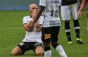 Fbio Santos no jogo contra o Vasco, na Neo Qumica Arena, pelo Brasileiro