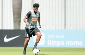 Gil na atividade da manhã deste sábado no CT Dr. Joaquim Grava