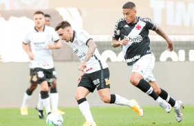 Gustavo Silva no jogo contra o Vasco, na Neo Qumica Arena, pelo Campeonato Brasileiro