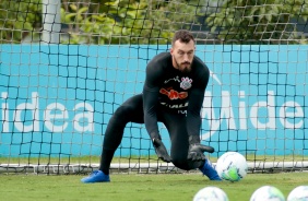 Walter durante o treino desta segunda-feira no CT Joaquim Grava