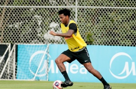 Gil durante treino preparatrio para o jogo entre Corinthians e Palmeiras