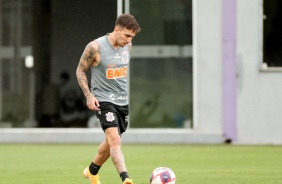 Gustavo Silva no treinamento de hoje no CT Joaquim Grava