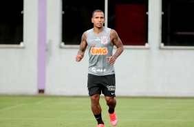 Otero durante treino preparatrio para o jogo entre Corinthians e Palmeiras