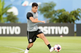 Roni no treinamento de hoje no CT Joaquim Grava