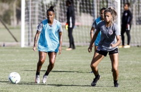 Grazi a Giovanna no treino do Corinthians na Argentina em preparao para  Libertadores Feminina