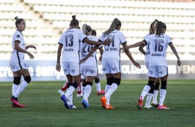 Jogadoras do Corinthians durante goleada sobre o El Nacional, pela Copa Libertadores Feminina