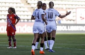 Jogadoras do Timão durante goleada sobre o El Nacional, pela Copa Libertadores Feminina