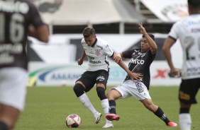 Victor Cantillo no jogo contra a Ponte Preta, na Neo Química Arena, pelo Campeonato Paulista