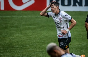 Vital no jogo contra a Ponte Preta, na Neo Qumica Arena, pelo Campeonato Paulista