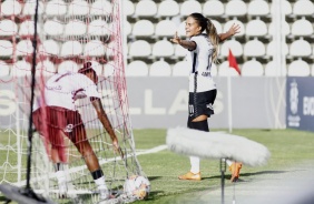 Gabi Nunes comemorando gol contra o Unviersitario Desportes-PER, pela Libertadores Feminina