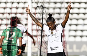 Grazi no duelo contra o Universitario-PER, pela Copa Libertadores Feminina