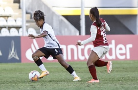 Ingryd no duelo contra o Universitario-PER, pela Copa Libertadores Feminina