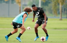 J no treino do Corinthians desta tera-feira, no CT Dr. Joaquim Grava