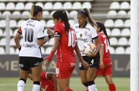 Gabi Zanotti e Gabi Nunes no jogo contra o Amrica de Cali, pela Copa Libertadores Feminina