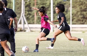 Yasmin no treino do Corinthians Feminino