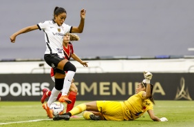 Gabi Nunes durante partida contra o Santiago Morning pelas quartas da Libertadores 2020