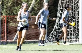 Giovanna Campiolo em treino do Corinthians neste sábado na Argentina