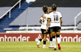 Ingryd, Vic Albuquerque e Gabi Portilho durante partida pelas quartas da Libertadores 2020