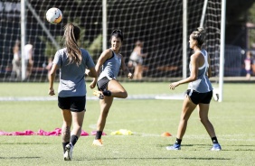 Paulinha e Gabi Portilho participaram de treino deste sbado