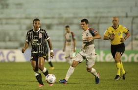 Meia Otero durante a partida contra o Salgueiro pela Copa do Brasil