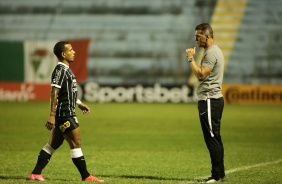 Vagner Mancini e Otero durante primeiro tempo de jogo contra o Salgueiro