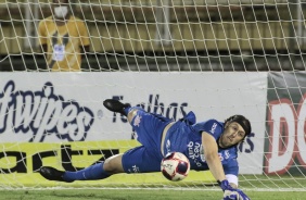 Cssio faz defesa diante do Mirassol pelo Campeonato Paulista