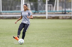 Gabi Nunes durante atividade de hoje do Corinthians Feminino