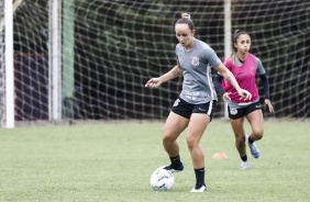 Pardal durante atividade de hoje do Corinthians Feminino