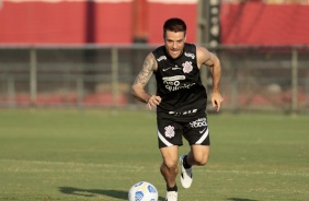Ramiro durante treinamento do Corinthians no Ninho do Urubu