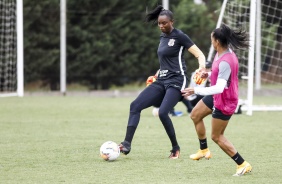 Tain durante atividade de hoje do Corinthians Feminino